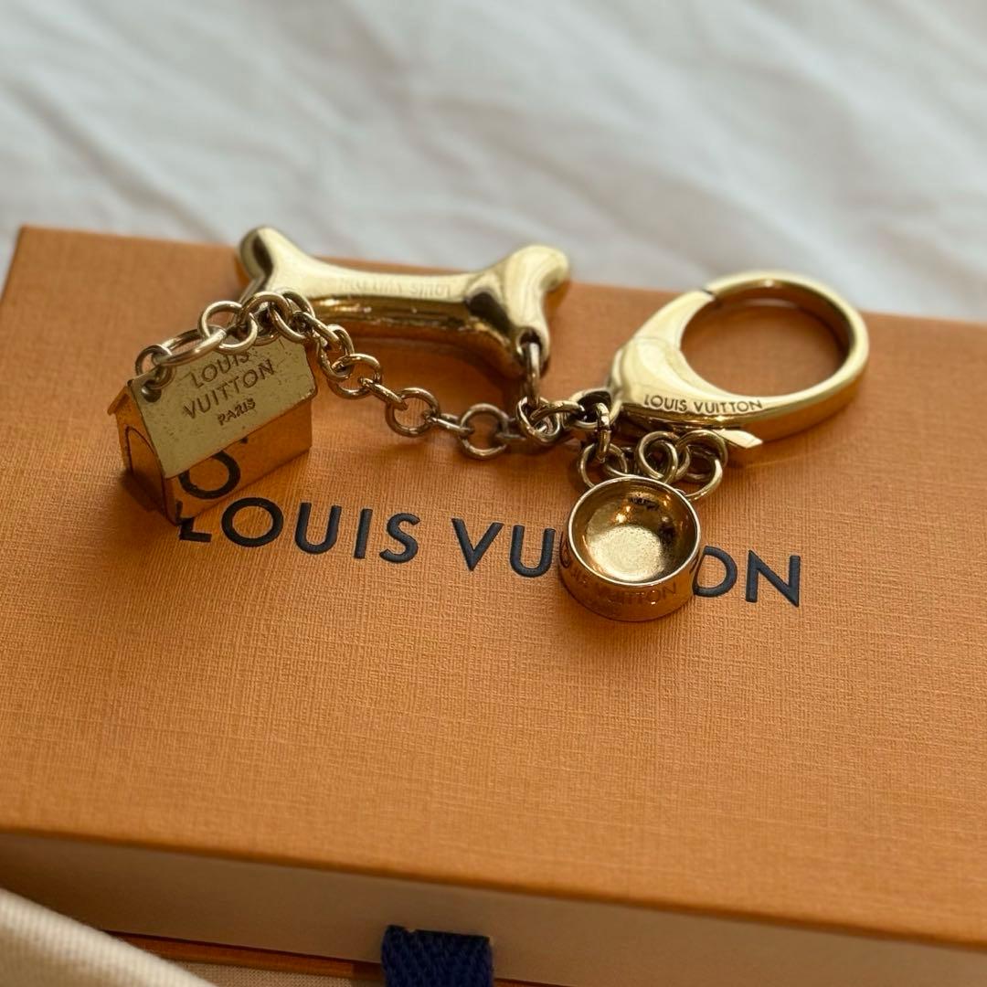 【貴重】Louis Vuitton ルイヴィトン キーホルダー 犬 ゴールド