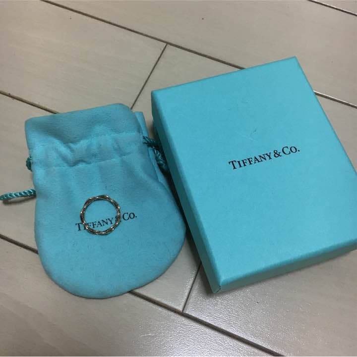 ティファニー 指輪