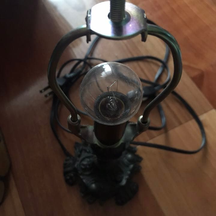 ステンドグラス　間接照明