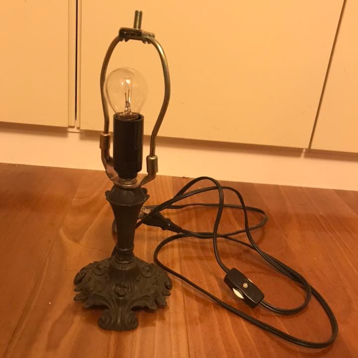 ステンドグラス　間接照明