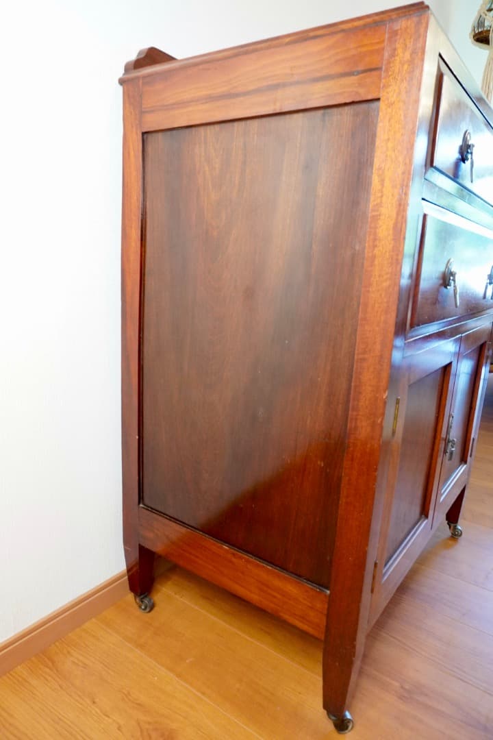 イギリス アンティーク カップボードチェスト