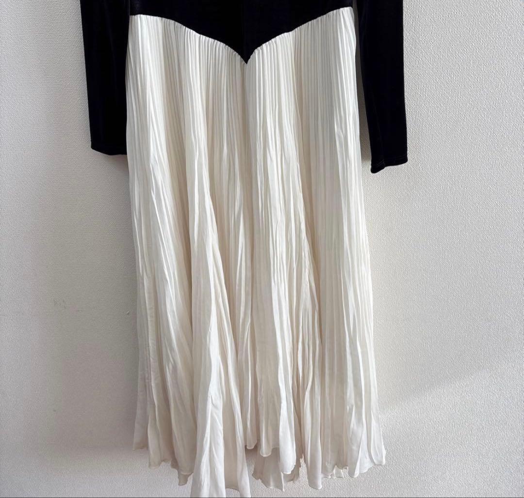 anuans（アニュアンス） ベロアシフォンドッキングワンピース