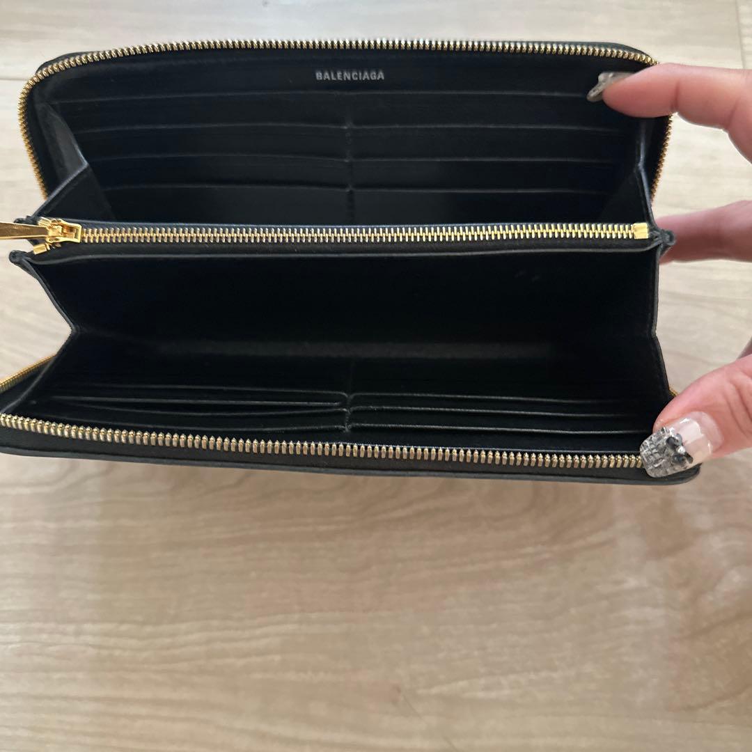 BALENCIAGA ブラックレザー長財布