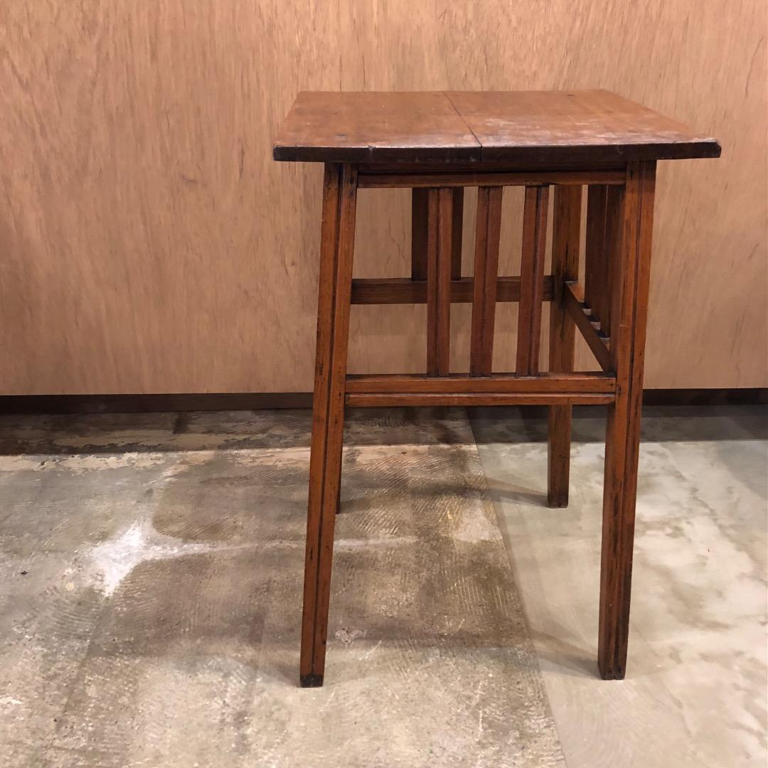 アンティーク　木製サイドテーブル　昭和レトロ　古家具　古道具　レトロ　古家具