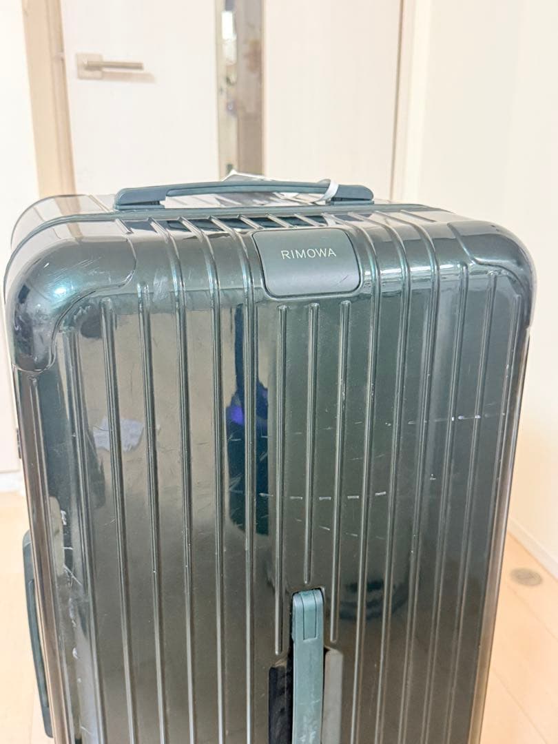 リモワ RIMOWA エッセンシャル トランク プラス 832 80 101L