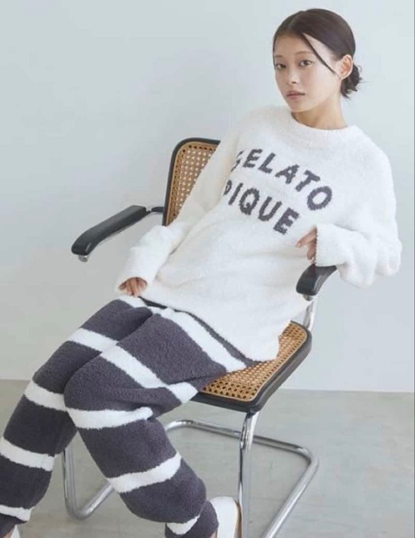 ジェラートピケ パウダーロゴジャガードプルオーバー&ロングパンツセット