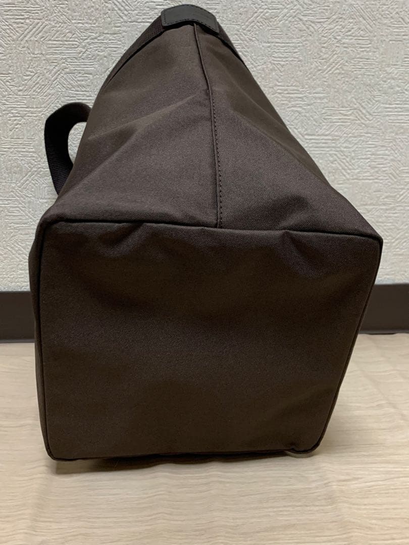 ジ*ン様 エルベシャプリエ 707c ノワール人気色モカ　舟形 トートバッグ M