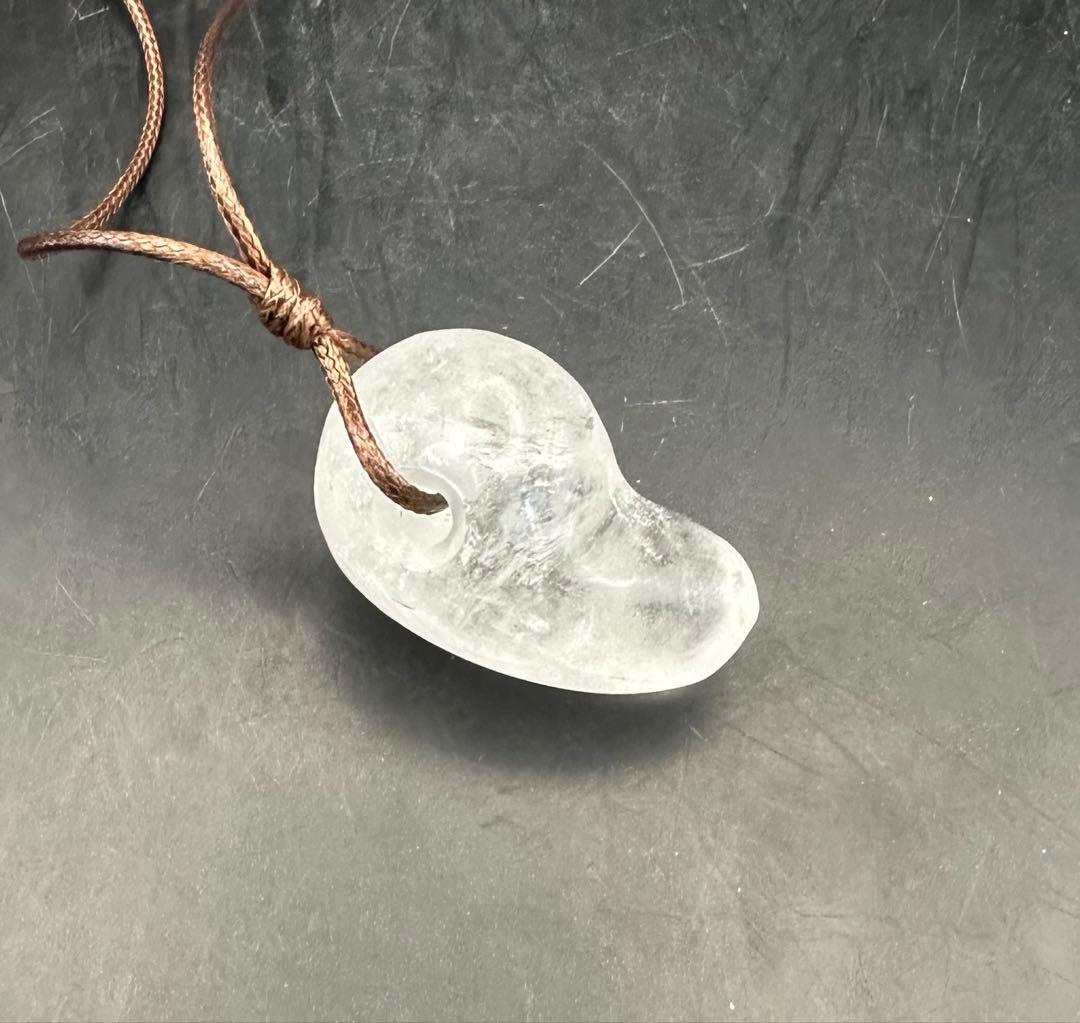 2026.1.13 地産虹彩水晶勾玉　新潟産天然水晶