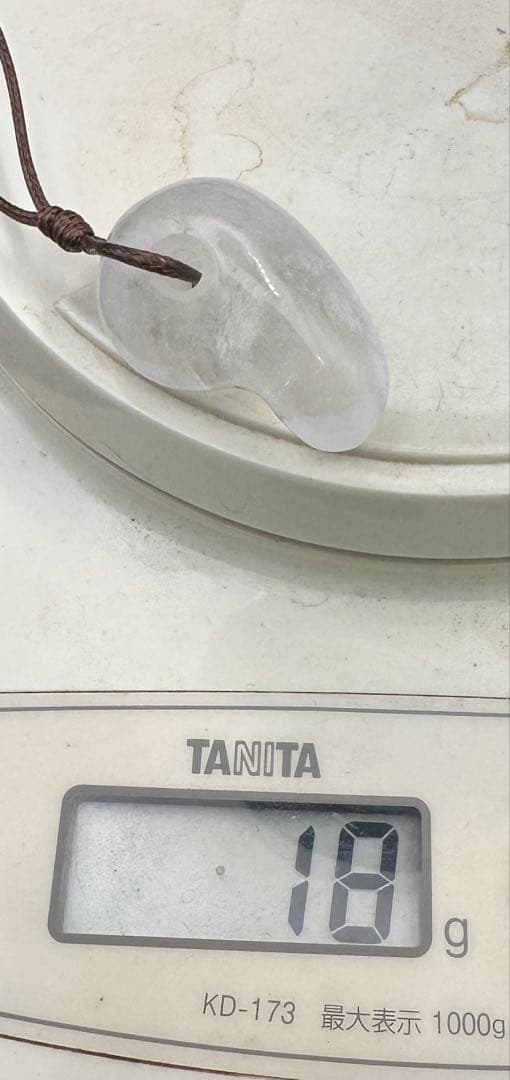 2026.1.13 地産虹彩水晶勾玉　新潟産天然水晶