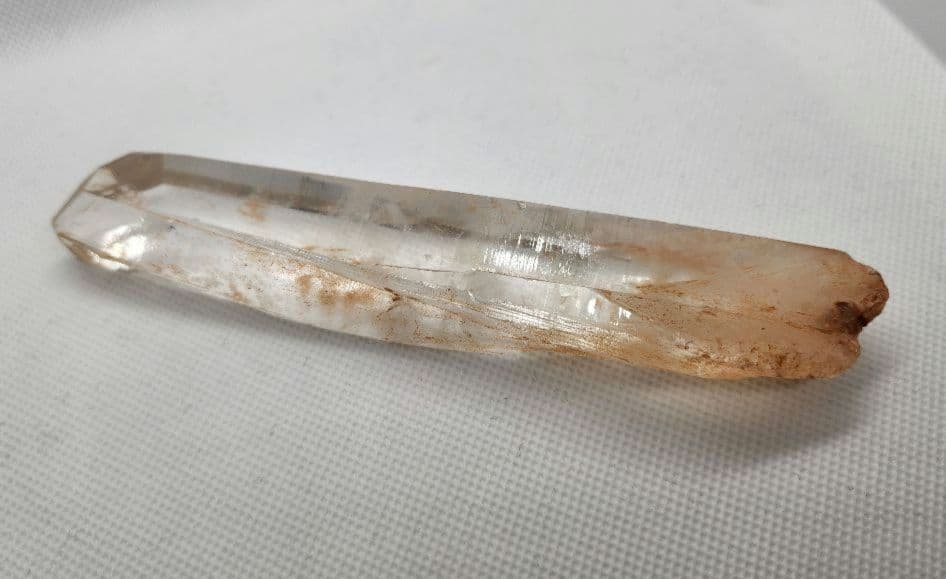 レムリアン水晶 ブルーラダー入り　台座付き　天然石