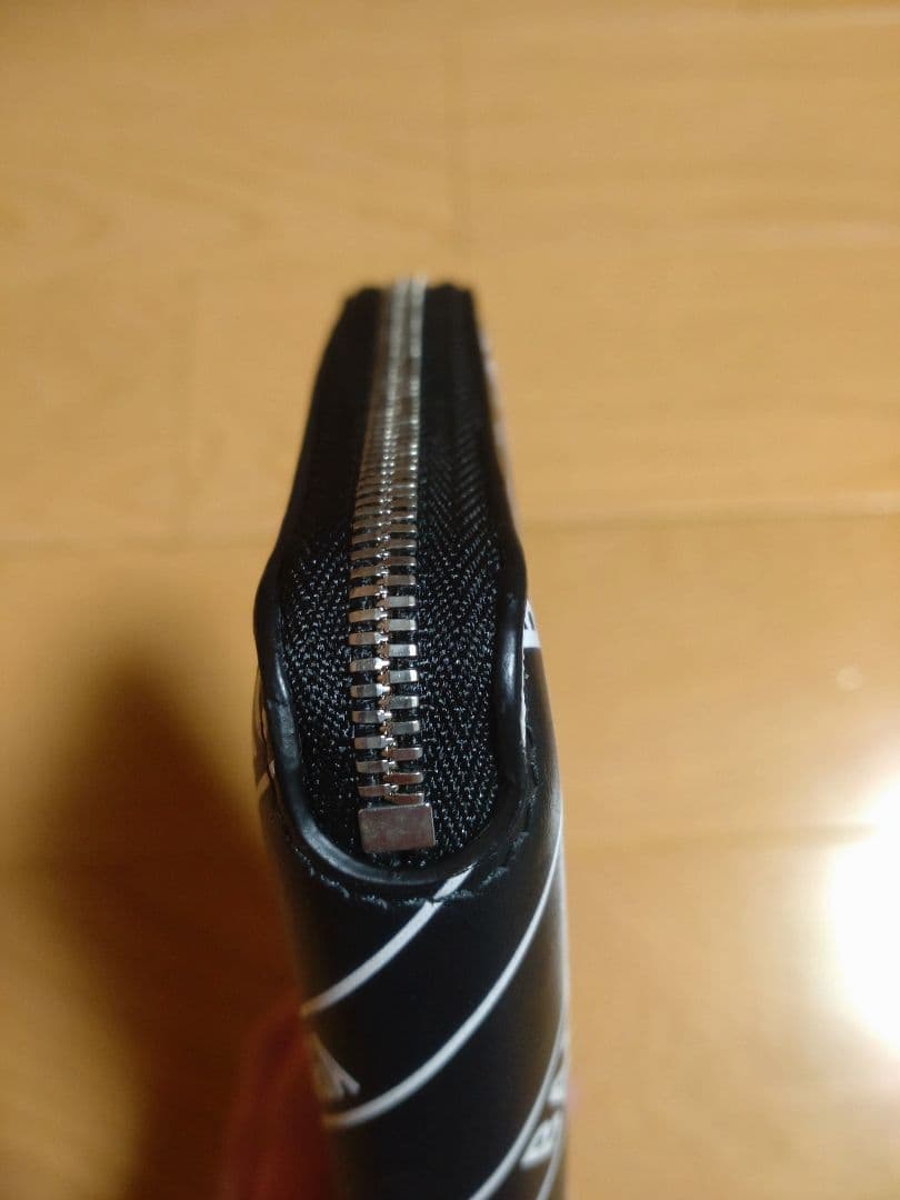 BALENCIAGA ロゴプリント 長財布