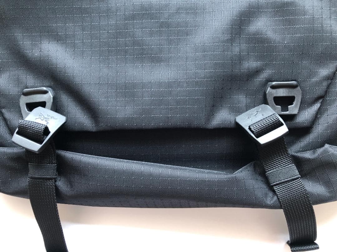 バッグ ARC'TERYX GRANVILLE 10 COURIER BAG