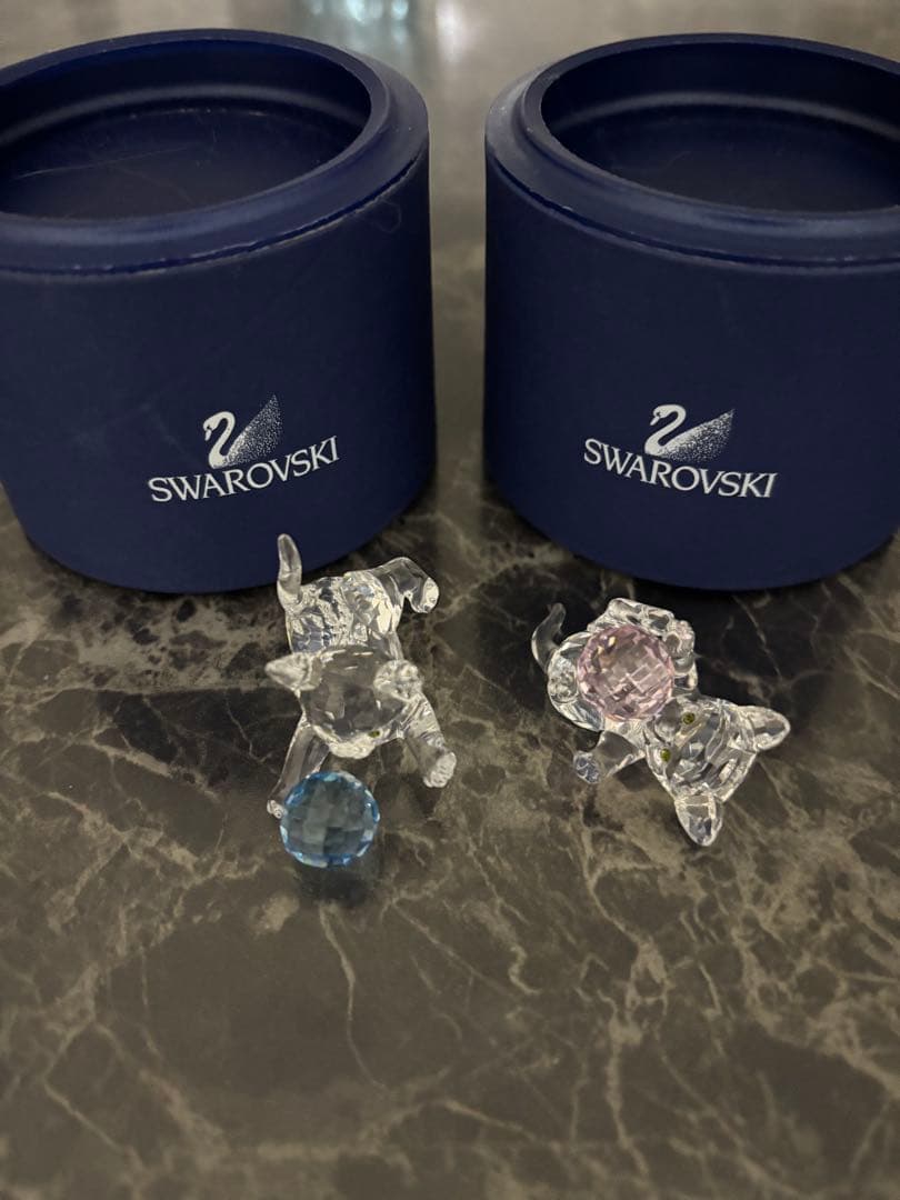 スワロフスキー　ボールで遊ぶ仔猫セット