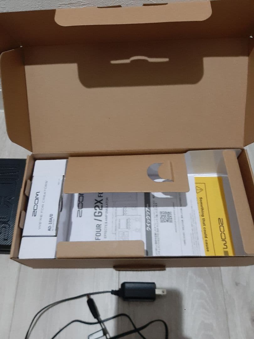 Zoom G2X Four ギターエフェクター