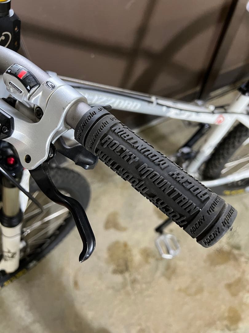 ロッキーマウンテン 26インチ MTB カスタム多数 高性能