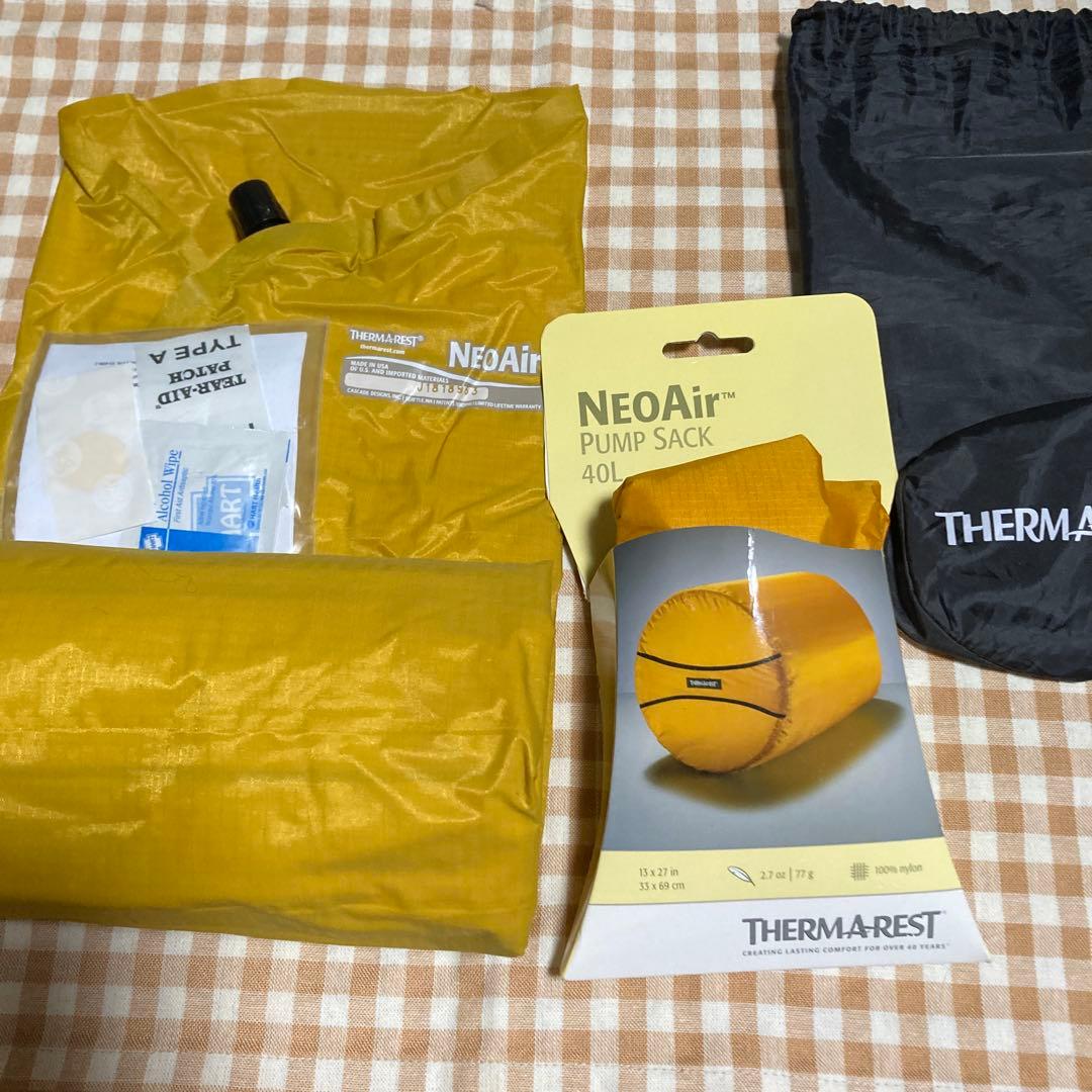 THERMAREST NEOAir キャンプ用マット PUMP SACK40L