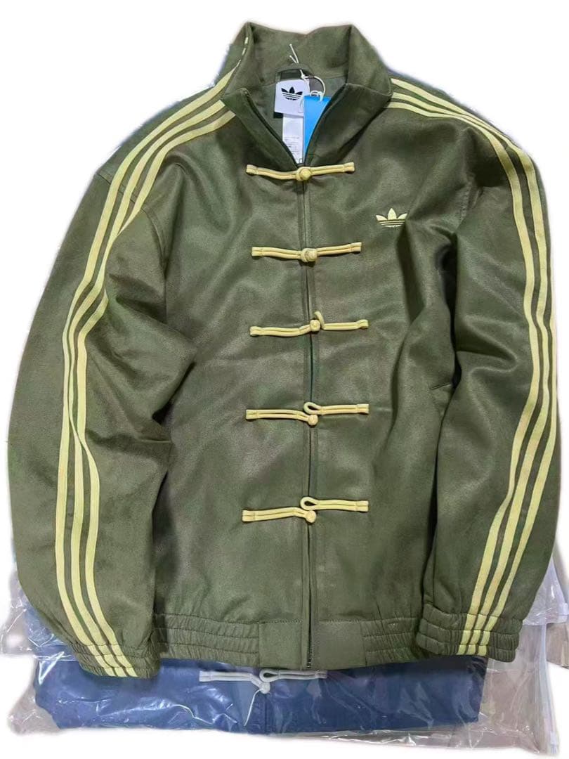adidasアディダス 中国限定 蛇年トラックジャケット 緑Mサイズ”