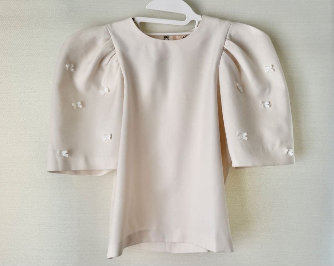 大幅値下げ　未使用　Heve バブリーリボンブラウス