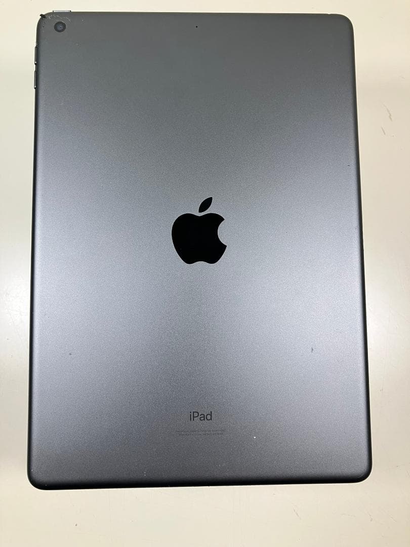 iPad 第9世代　64GB グレー　Wi-Fiモデル　4点付属品付