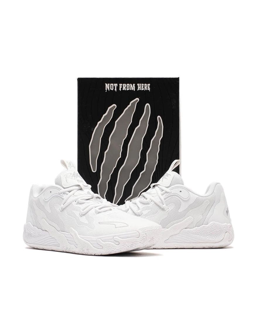 新品未使用 海外限定色 PUMA MB.03 Lo ラメロ kobe コービー