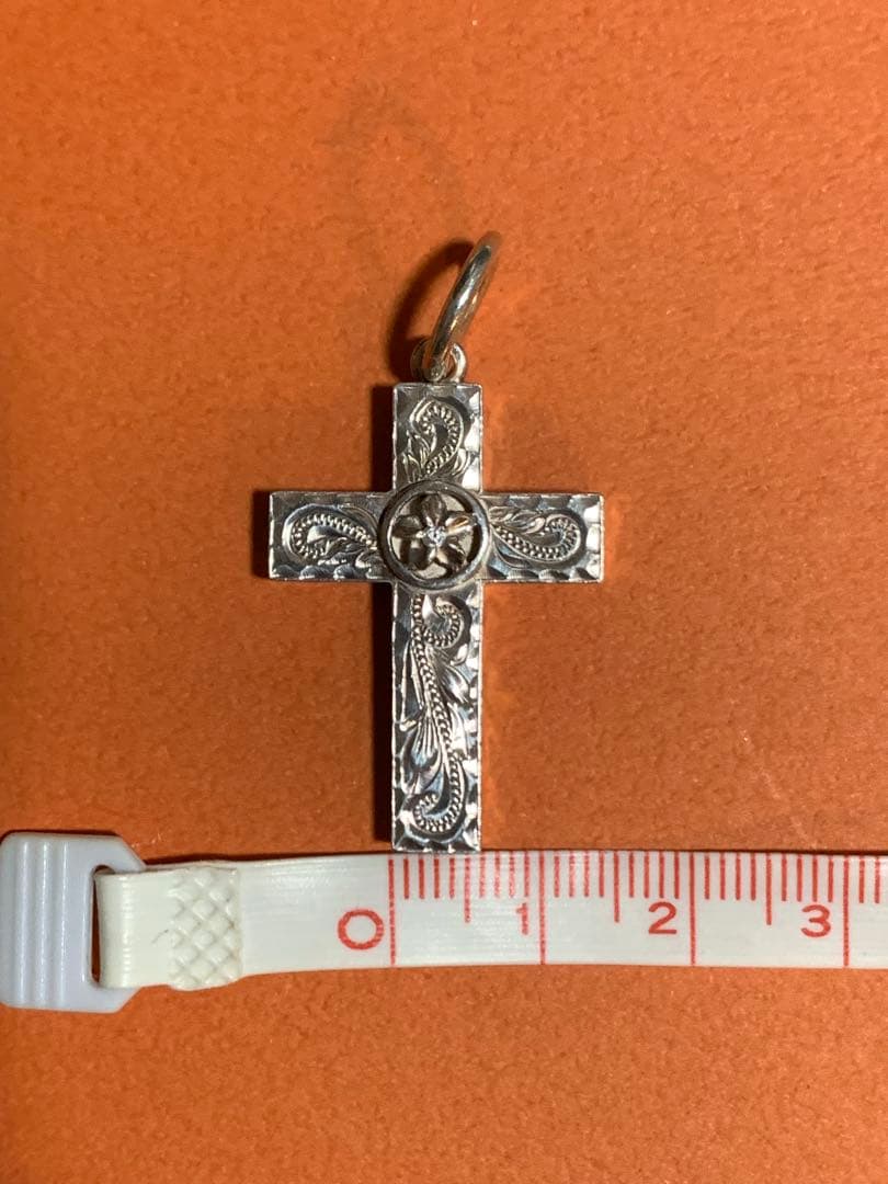 【hoo】鍛造ハワイアンジュエリー [手彫り] プルメリアクロス　ペンダント