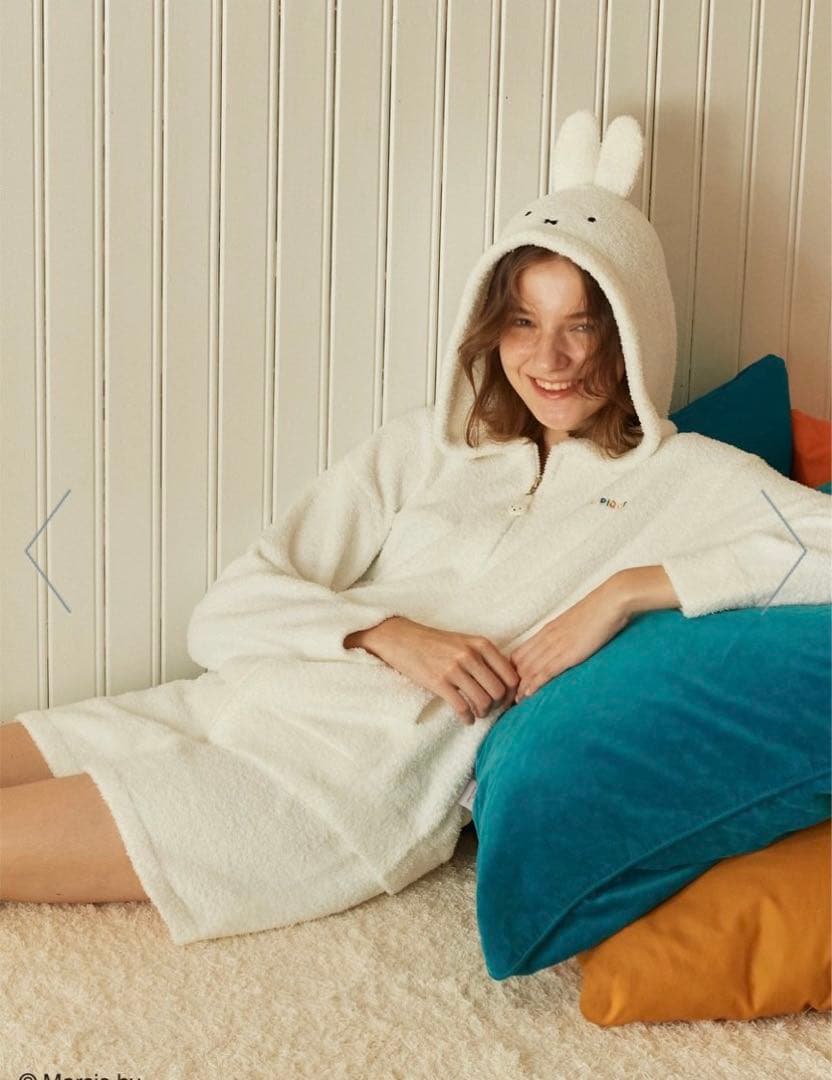 新品未開封 Dick Bruna ベビモコ パーカ&ショートパンツセットホワイト