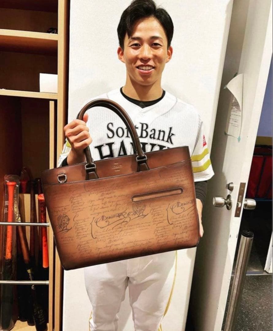 ベルルッティ　トートバッグ