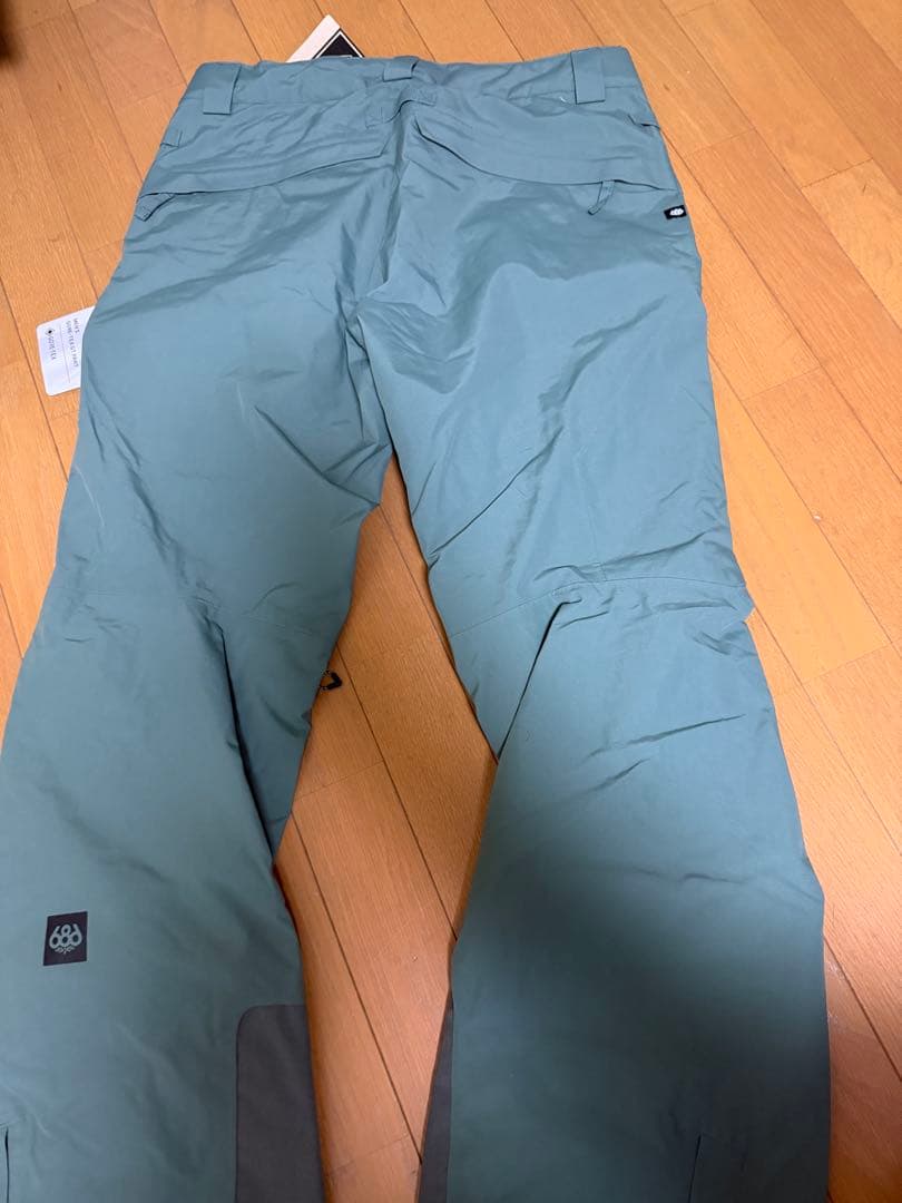 686 スノーボードウェア　ゴアテックス