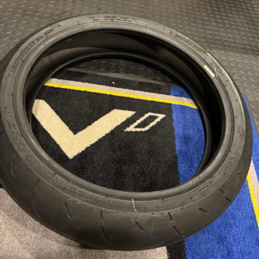 新車外しロードスポーツ2 前後セット　120/70ZR17 180/55ZR17