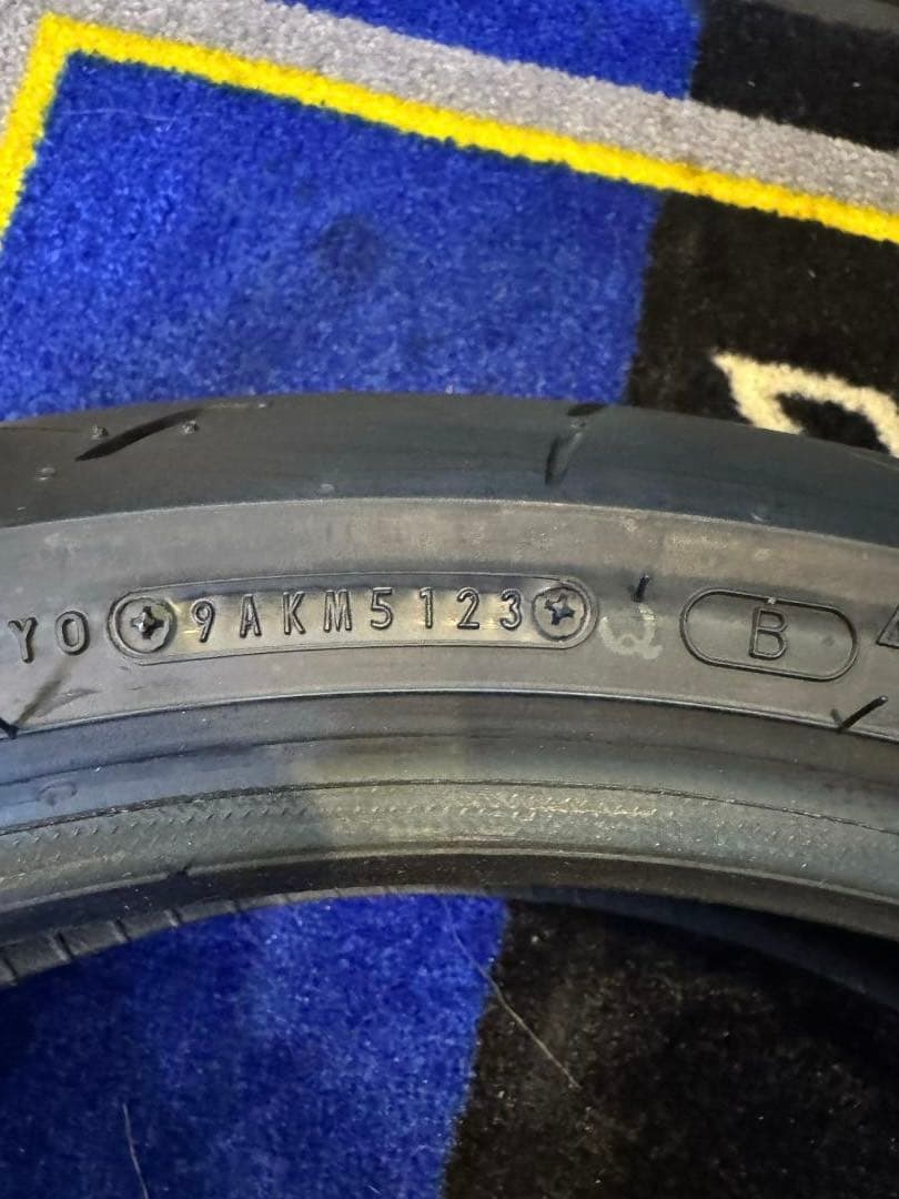 新車外しロードスポーツ2 前後セット　120/70ZR17 180/55ZR17