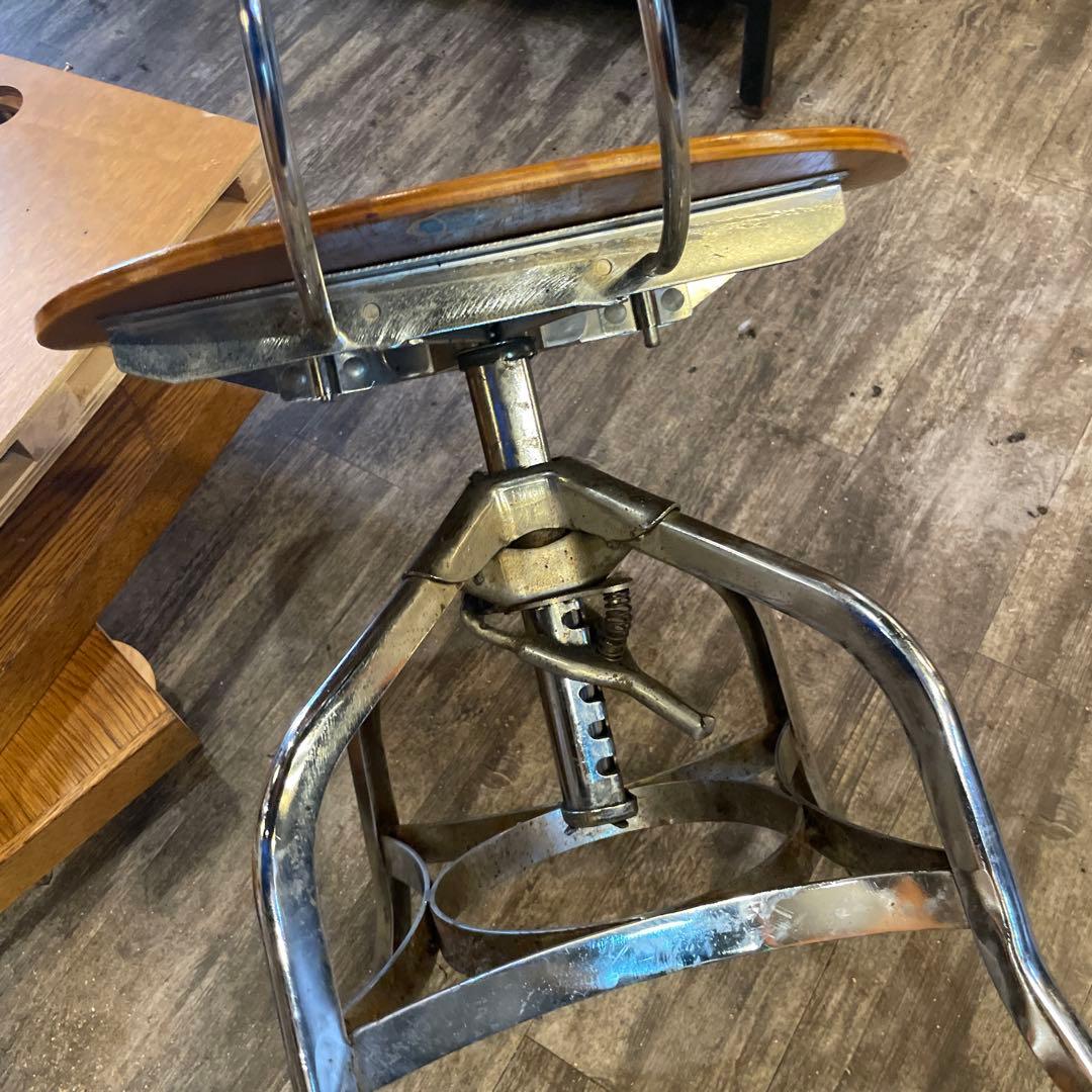 木製座面椅子　アンティーク ノーザンオハイオドレスチェア本物です　錆あり