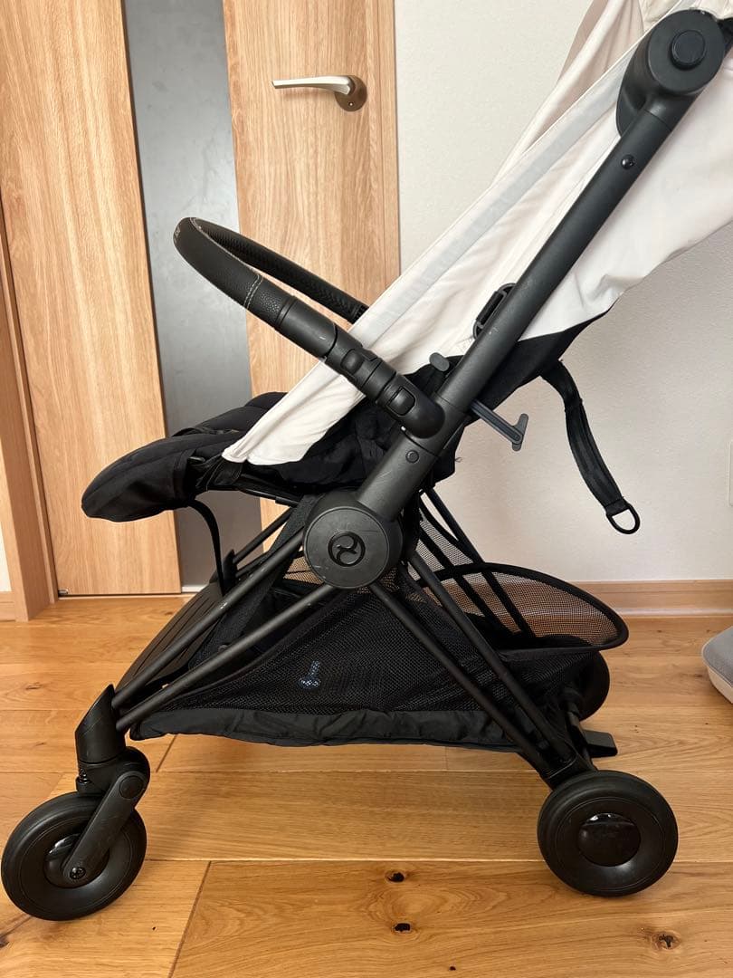 ホワイトブラックフレーム cybex サイベックスコヤ　他付属品4点セット