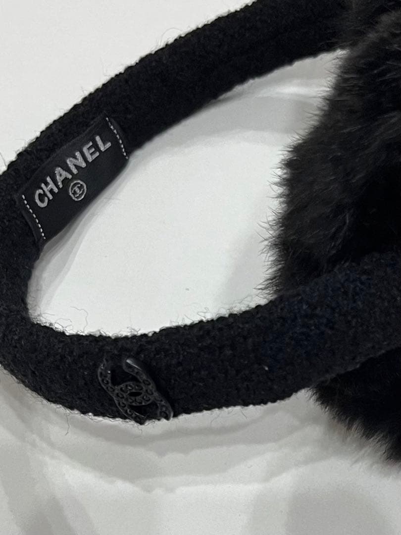 シャネル☆イヤーマフ 耳当て ココマーク ラインストーン カメリア ロゴ 黒