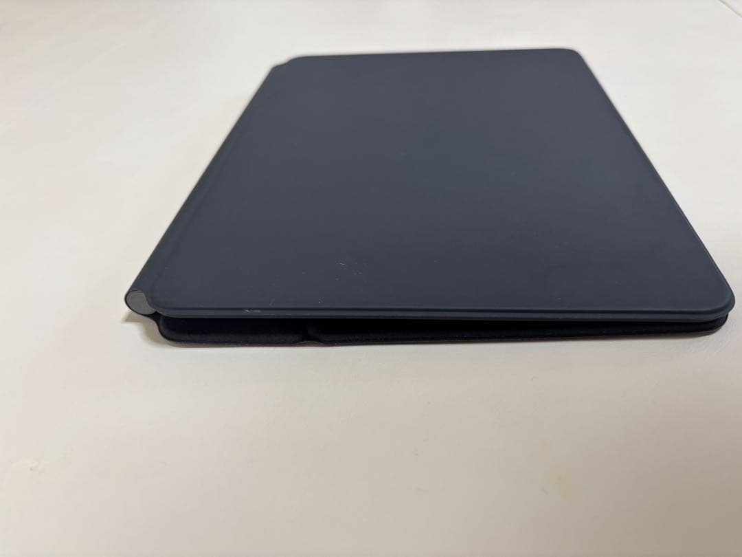 Apple iPad 11インチ　Magic Keyboard ブラック