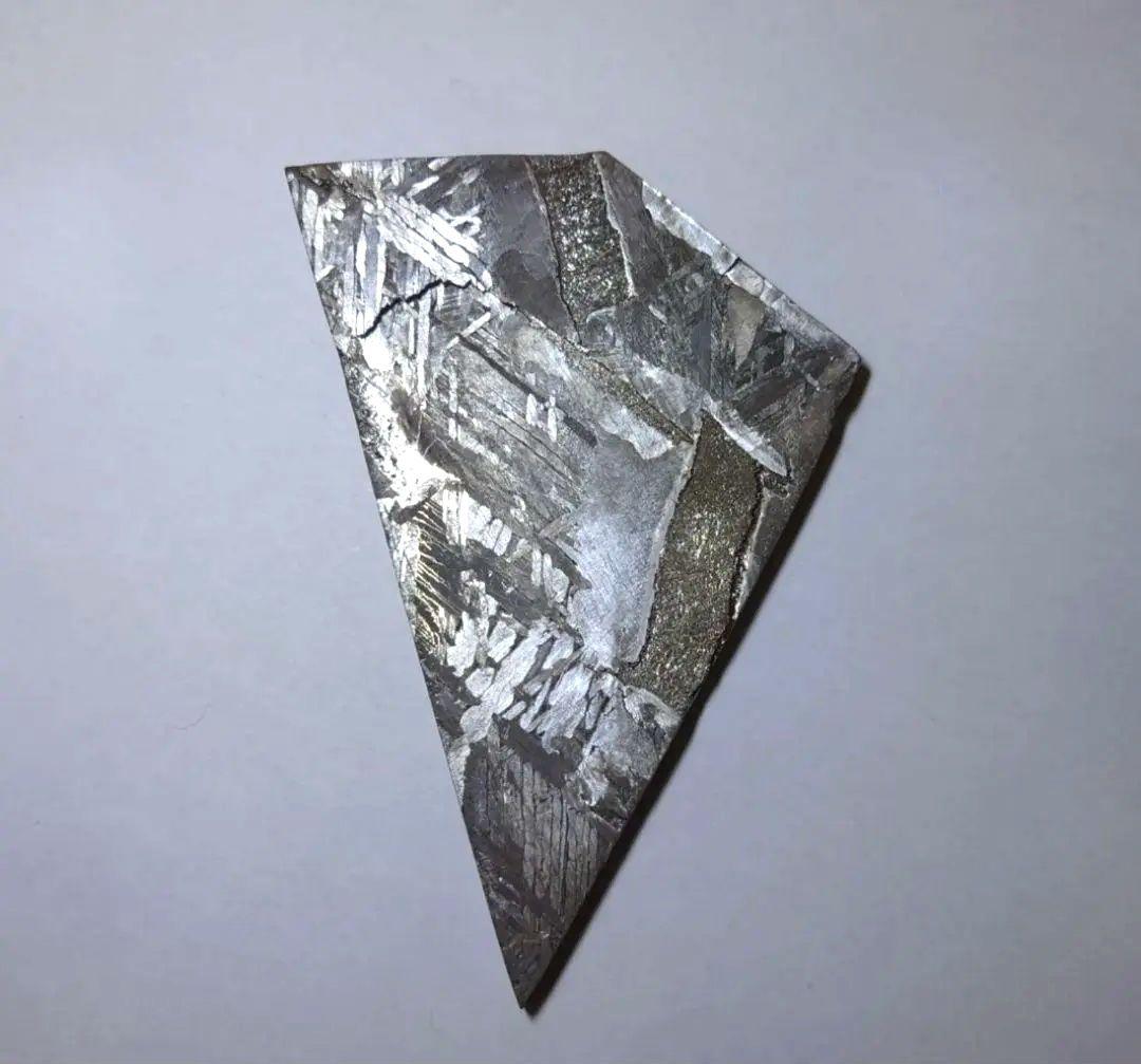 隕石絵画　アルタイ隕石 アート標本　鉄隕石 【検索ワード ギベオン イミラック】