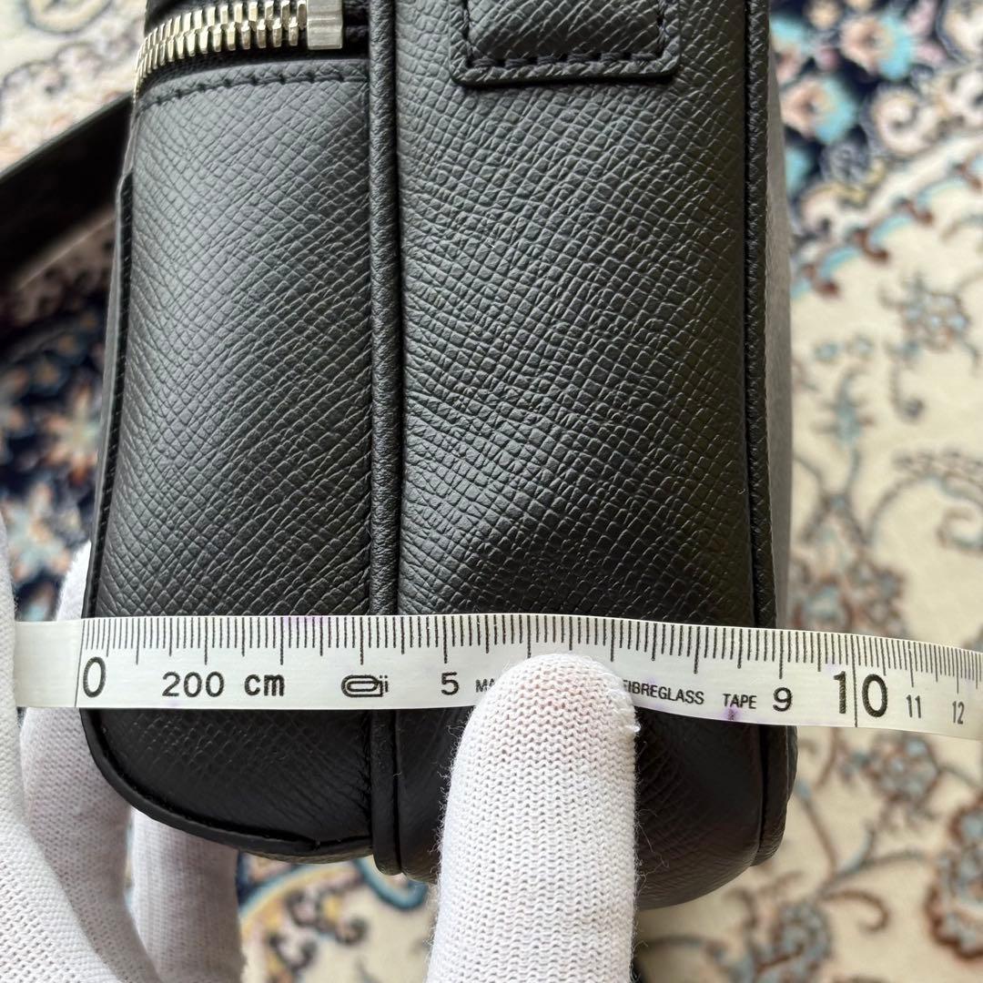 専用 出品 ルイヴィトン タイガ アウトドア メッセンジャー PM M30233