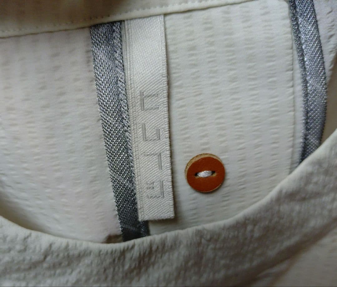 ヒムカシ（現サリゲナク）　ブラウス