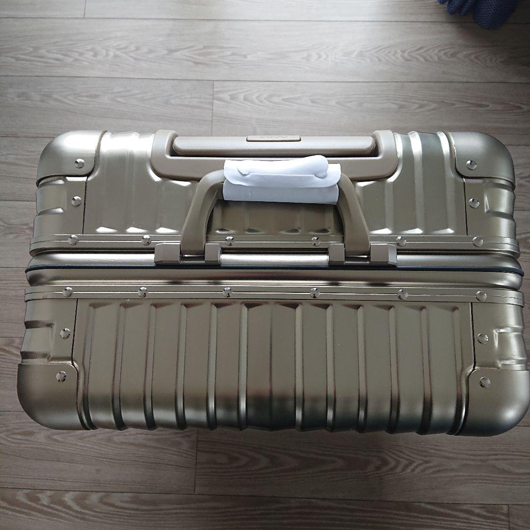 occa プレミアム アルミスーツケース キャリーケース【新品・未使用】