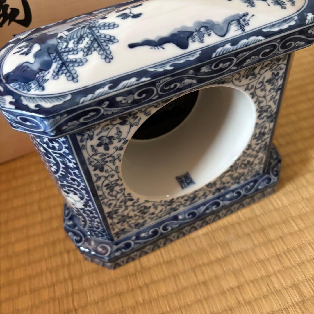 陶器製 陶時計　置時計 青白い絵柄　間取山水