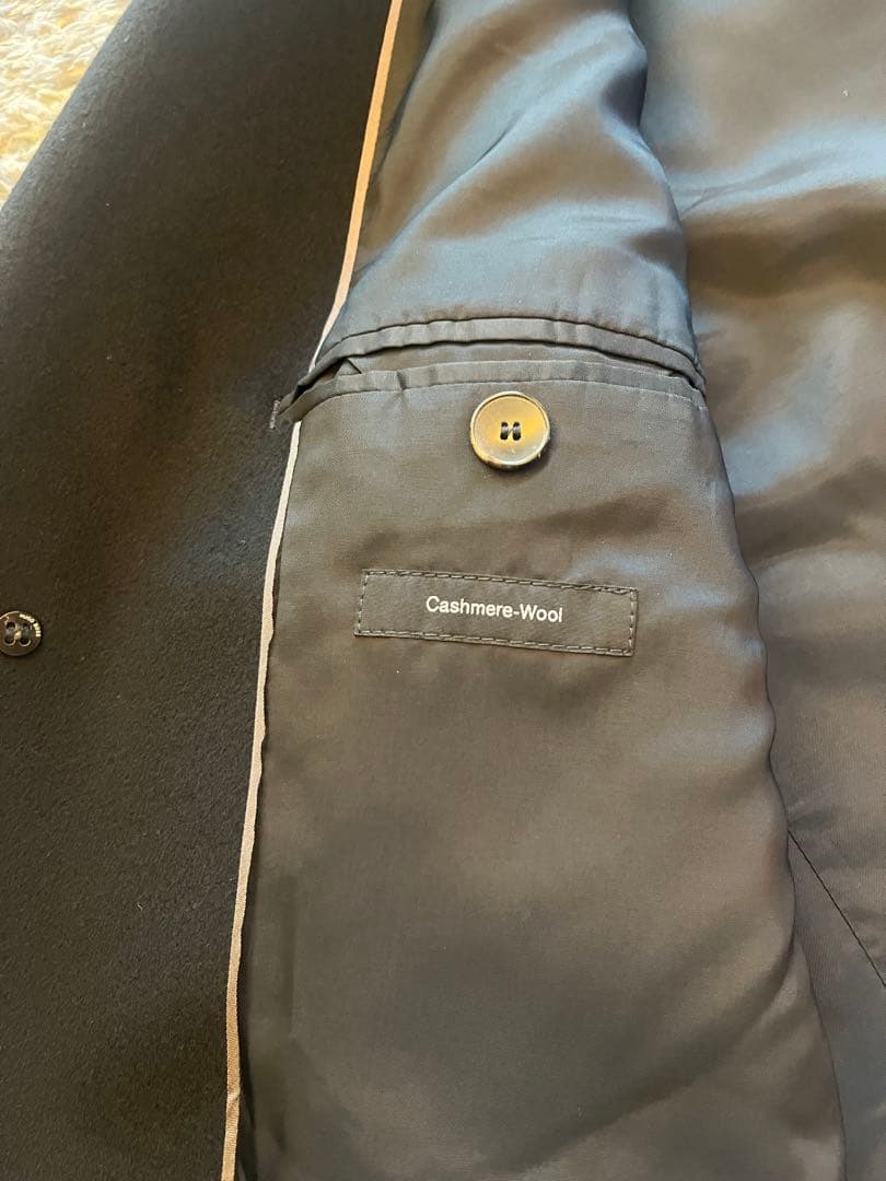 BOSS チェスターコート 黒 3つボタン