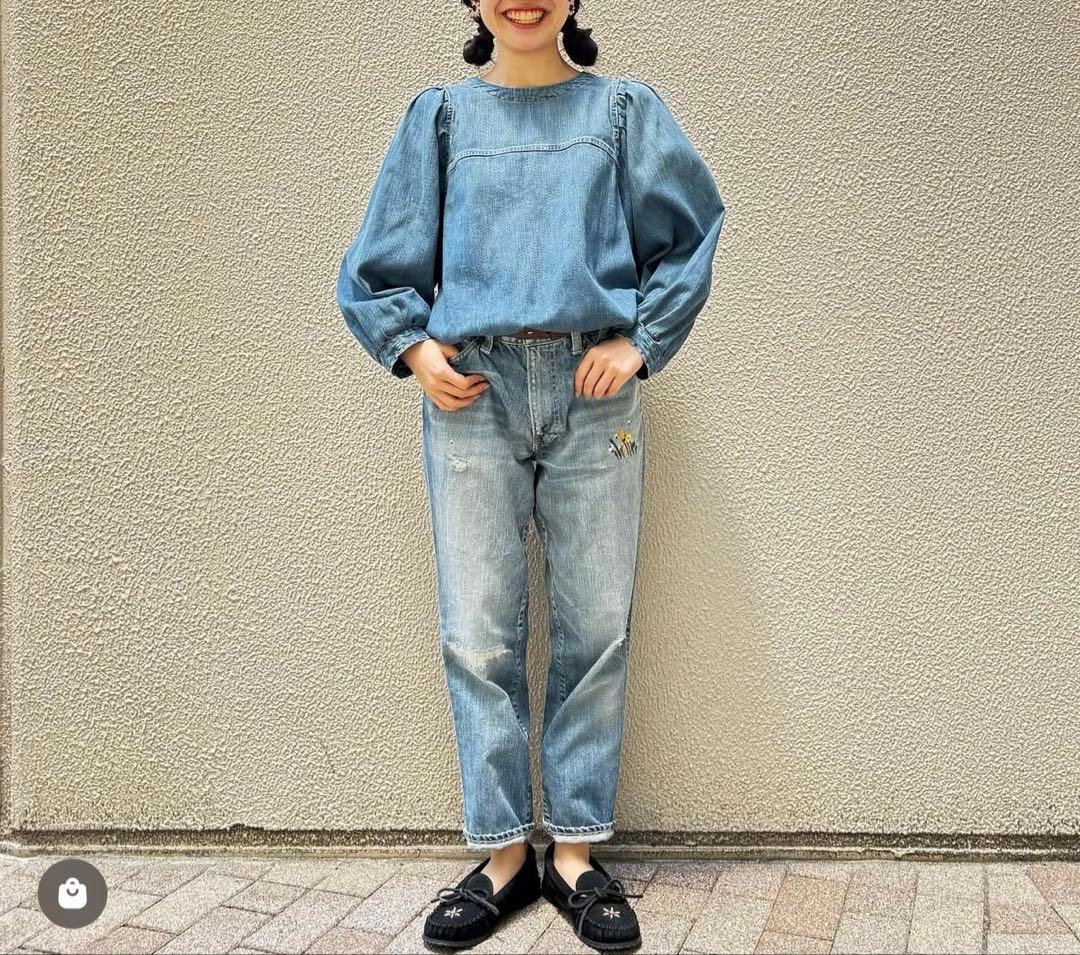 新品未使用45R 再び　ライ麦デニム　クロスビー５　ハッチとお花刺繍