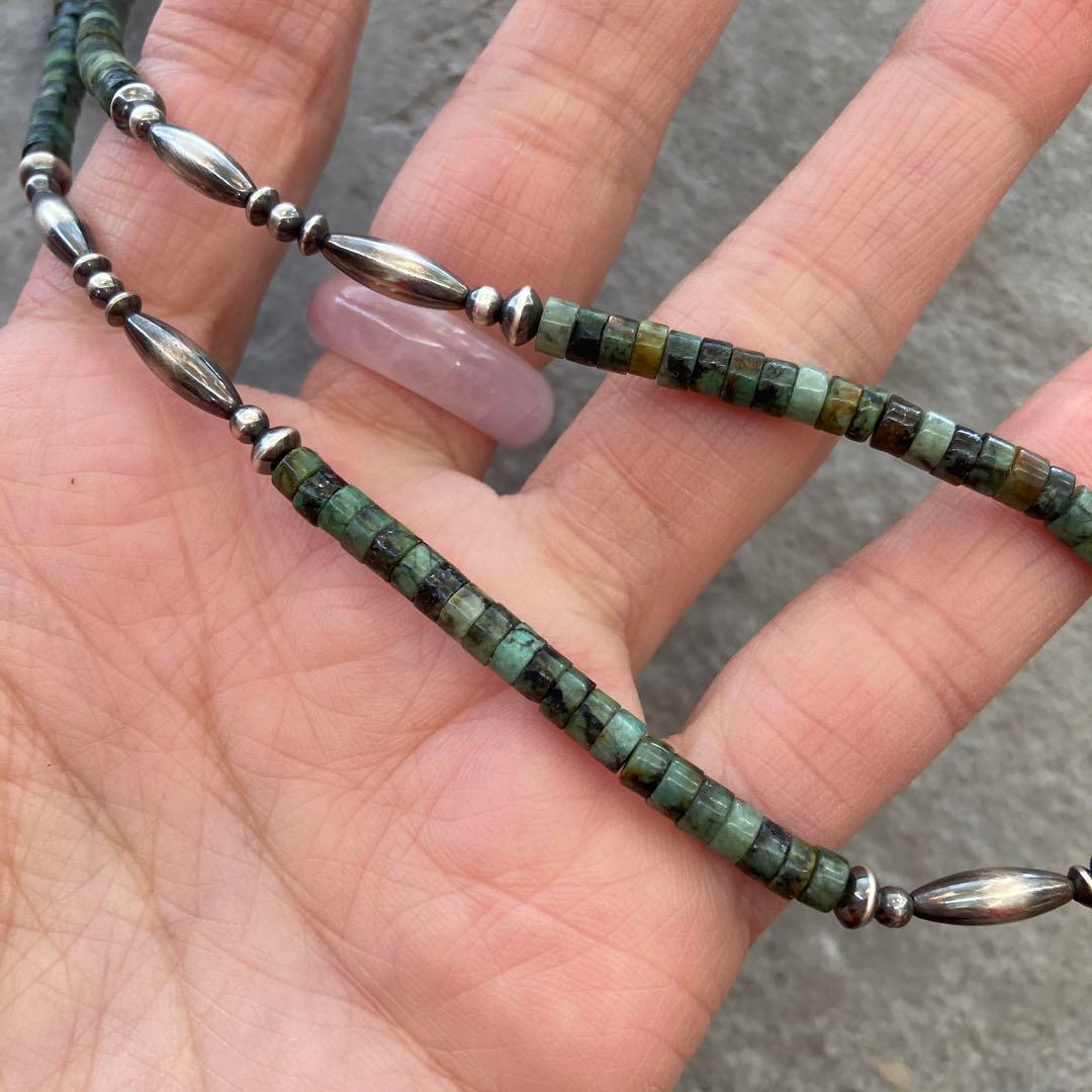 238 アフリカンターコイズとSV925ナバホパールのオリジナルネックレス