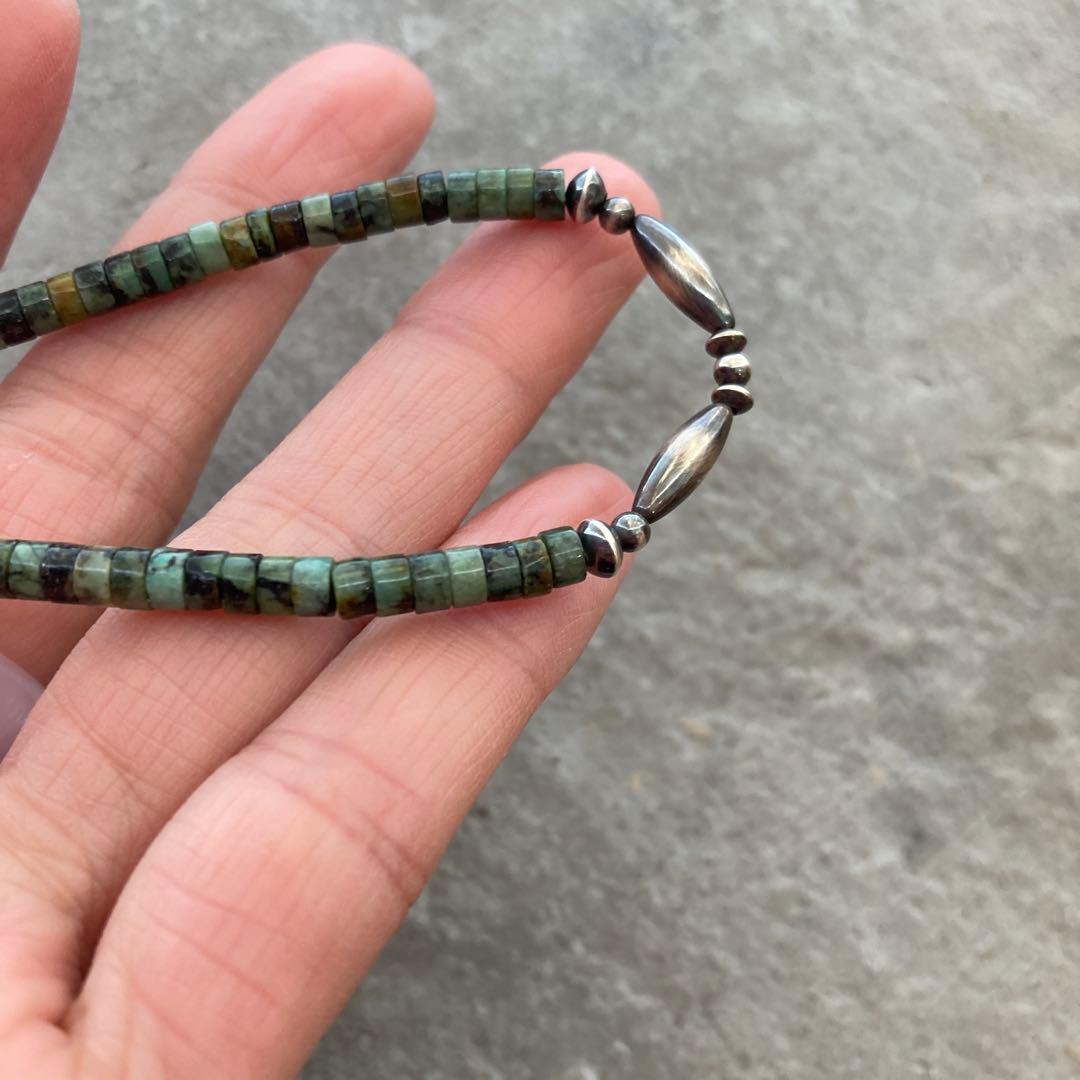 238 アフリカンターコイズとSV925ナバホパールのオリジナルネックレス