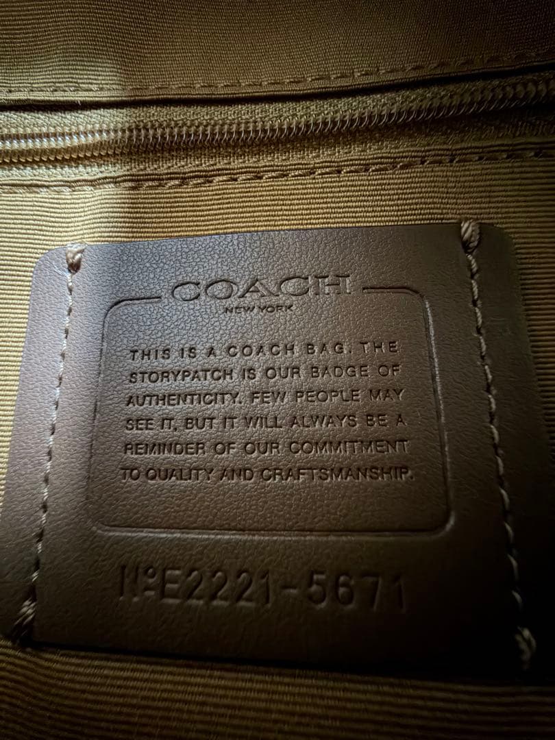 コーチ リュック ベージュ/ホワイト