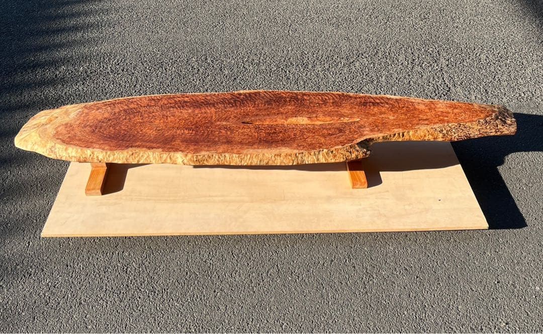 [たのメル便] 天杉　漣杢(さざなみもく) ローテーブル　無垢材　新品未使用