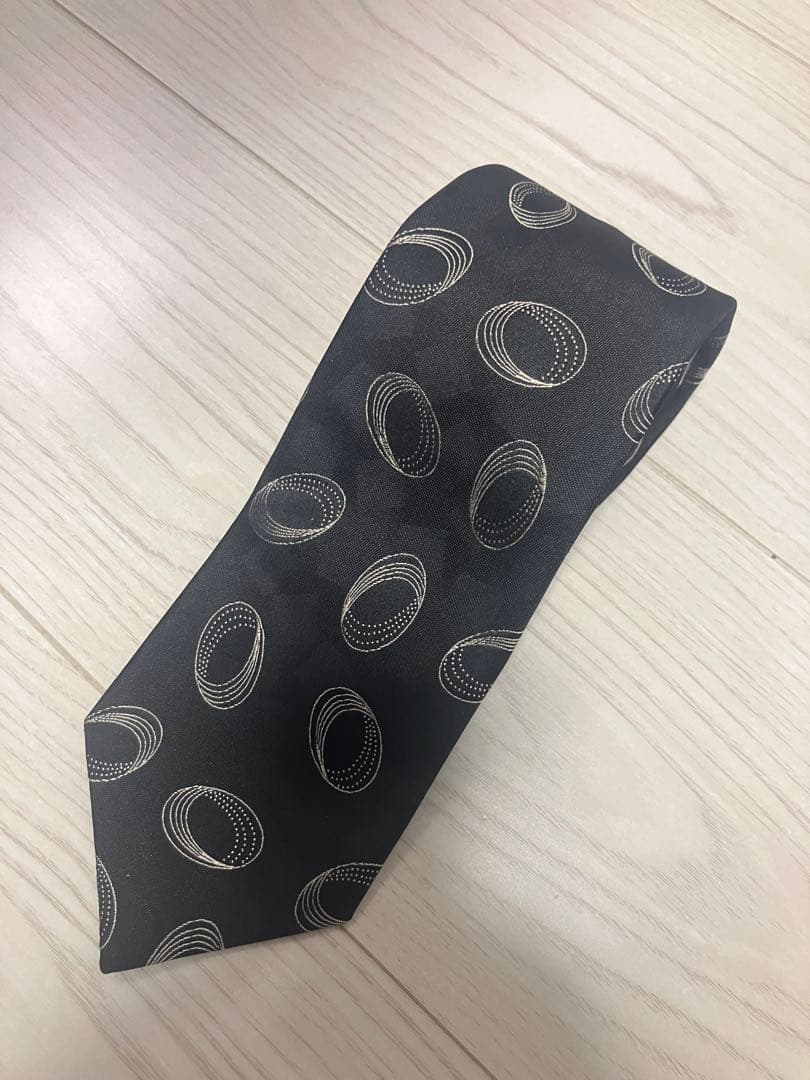 美品⭐︎Holliday & Brown ヴィンテージ柄ネクタイ ブラック
