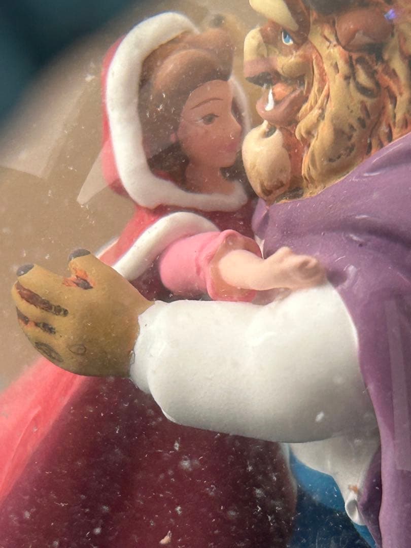 【超希少】美女と野獣スノードーム　愛の芽生え