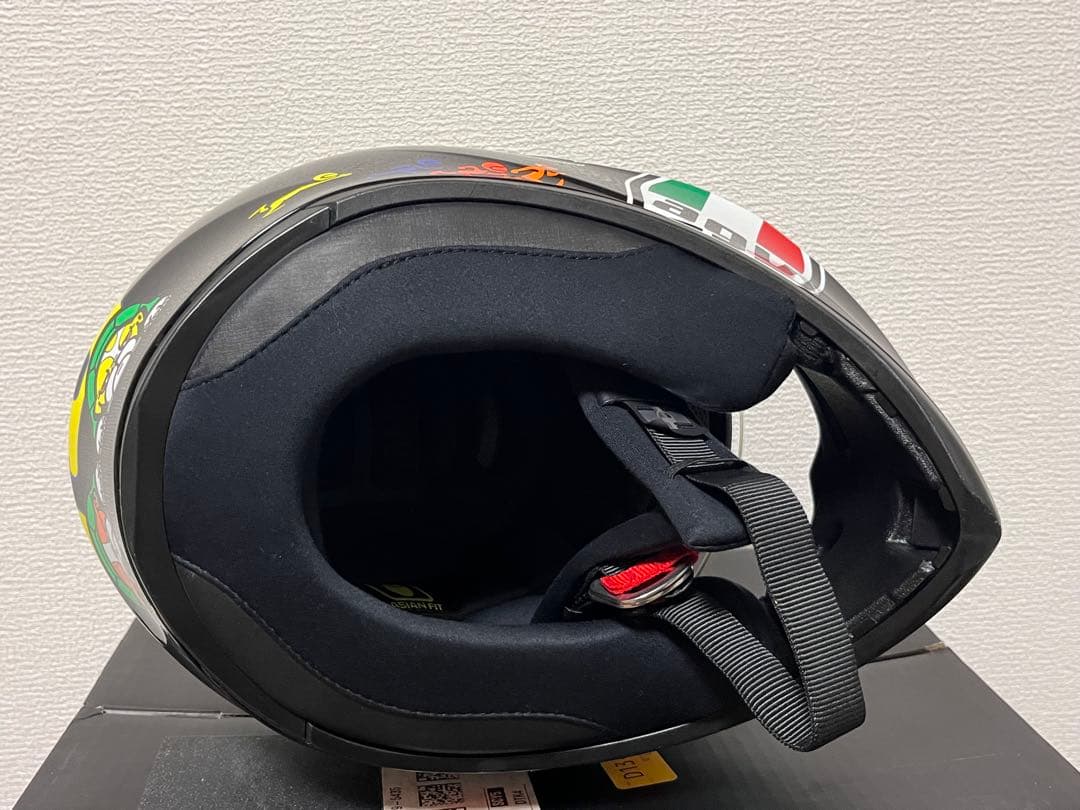 AGV ヘルメット S 未使用／限定デザイン／付属品あり正規品