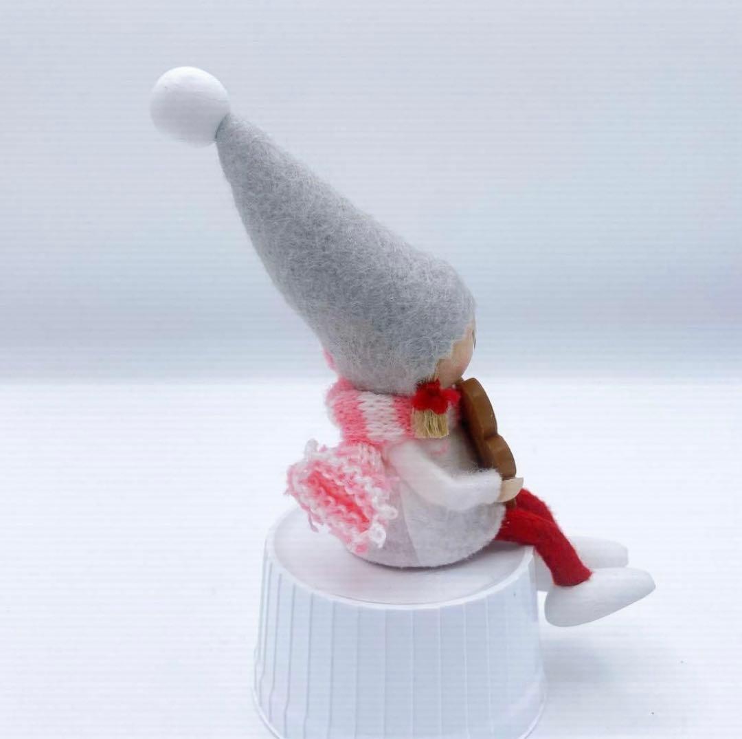 ノルディカニッセ　2023 三越伊勢丹限定　クッキーをあげる女の子