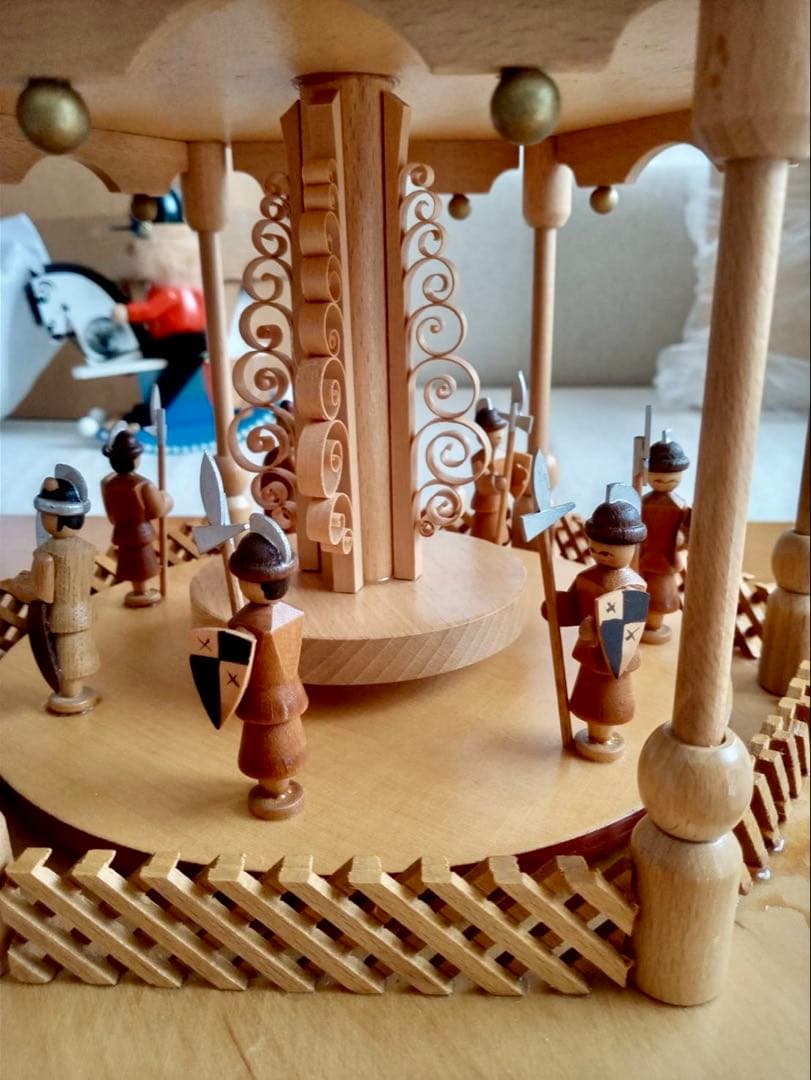 tykkylumi　　クリスマスピラミッド　特大　5段　ドイツ　ザイフェン